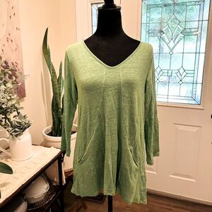 Habitat artsy textured swing knit top with pockets sz S